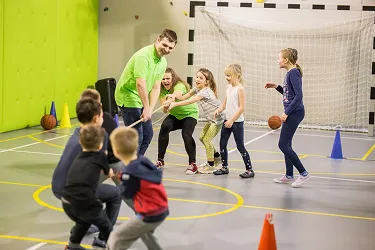 مسارات ركوب الدراجات والمشي في منطقة الشمال بالقرب من Zalesie Mazury