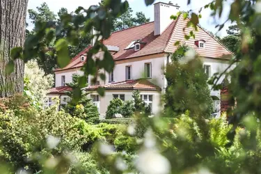 الضيوف الذين يتجولون على بحيرة Orzyc Wielki - الرياضات المائية